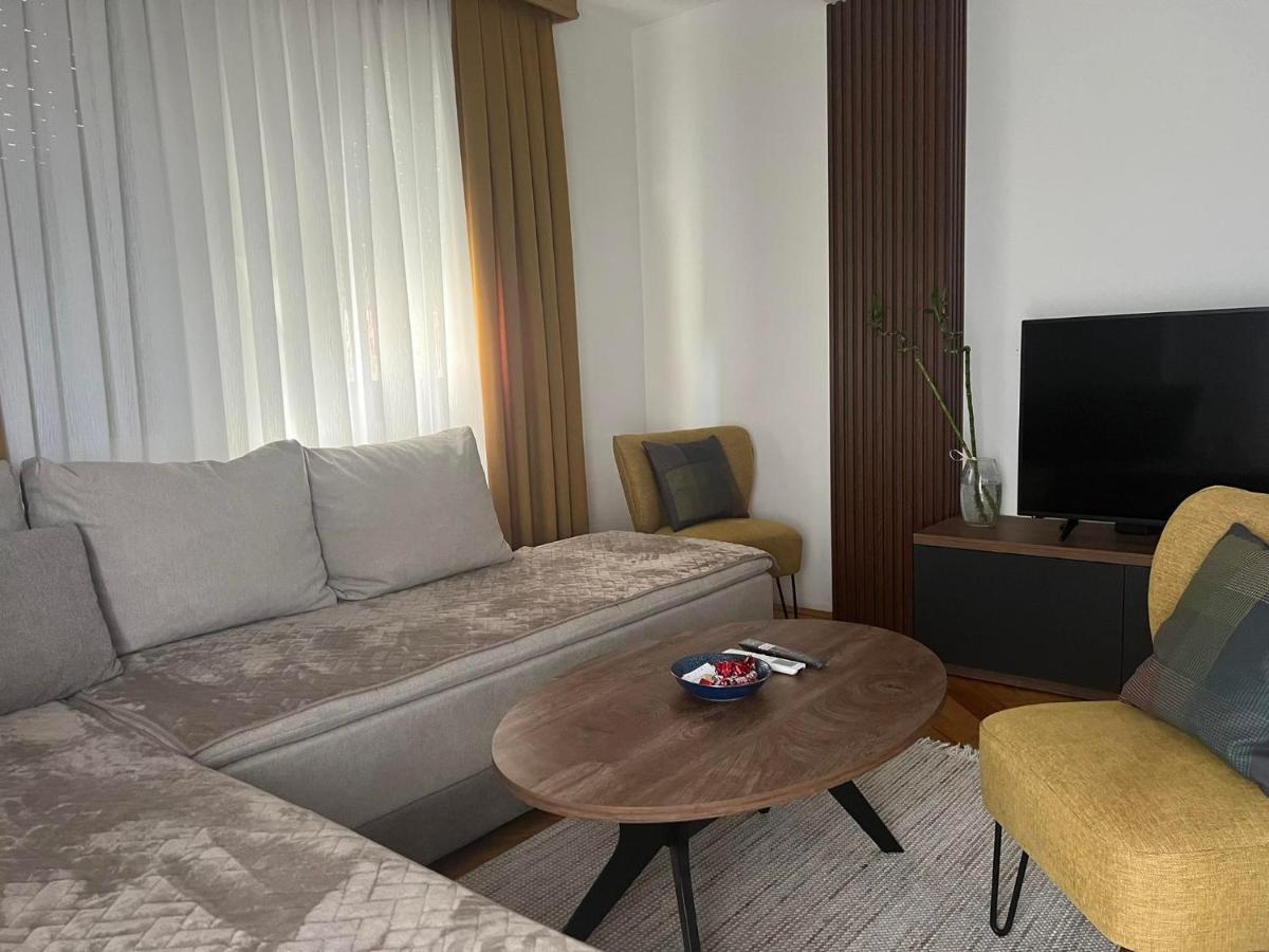 Kuman Apartments Kumanovo Luaran gambar