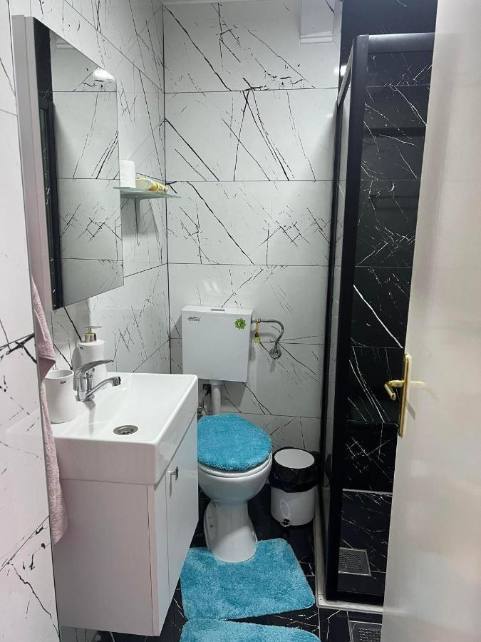 Kuman Apartments Kumanovo Luaran gambar
